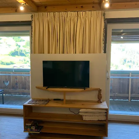 Mit Wundervollem Bergpanoramablick *