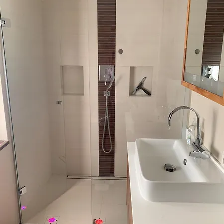 Mit Wundervollem Bergpanoramablick