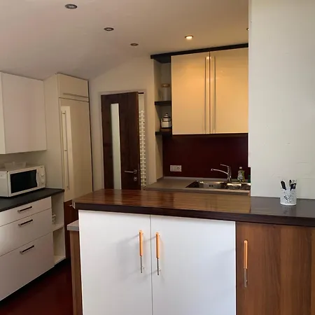 Mit Wundervollem Bergpanoramablick Apartman